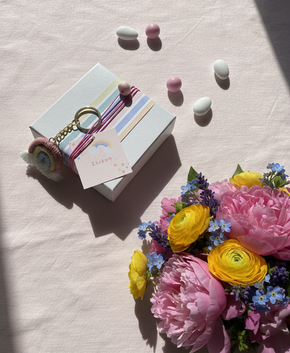 Μπομπονιέρα βάπτισης συλλογής «She’s like a Rainbow»